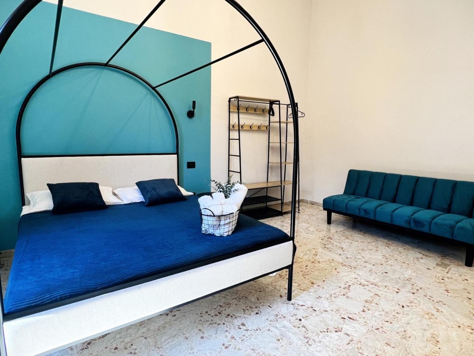 Lucky Corner - Elegant Stay Taranto Exterior photo